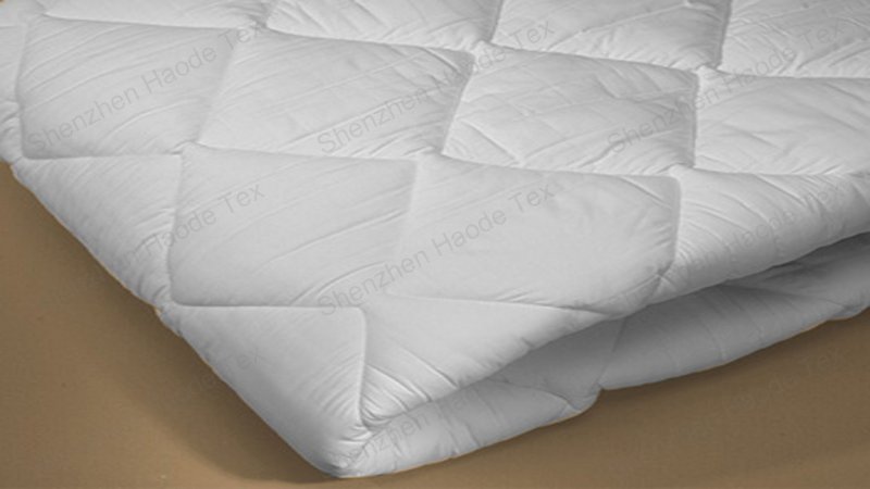 200GSM喷胶棉填充护床垫